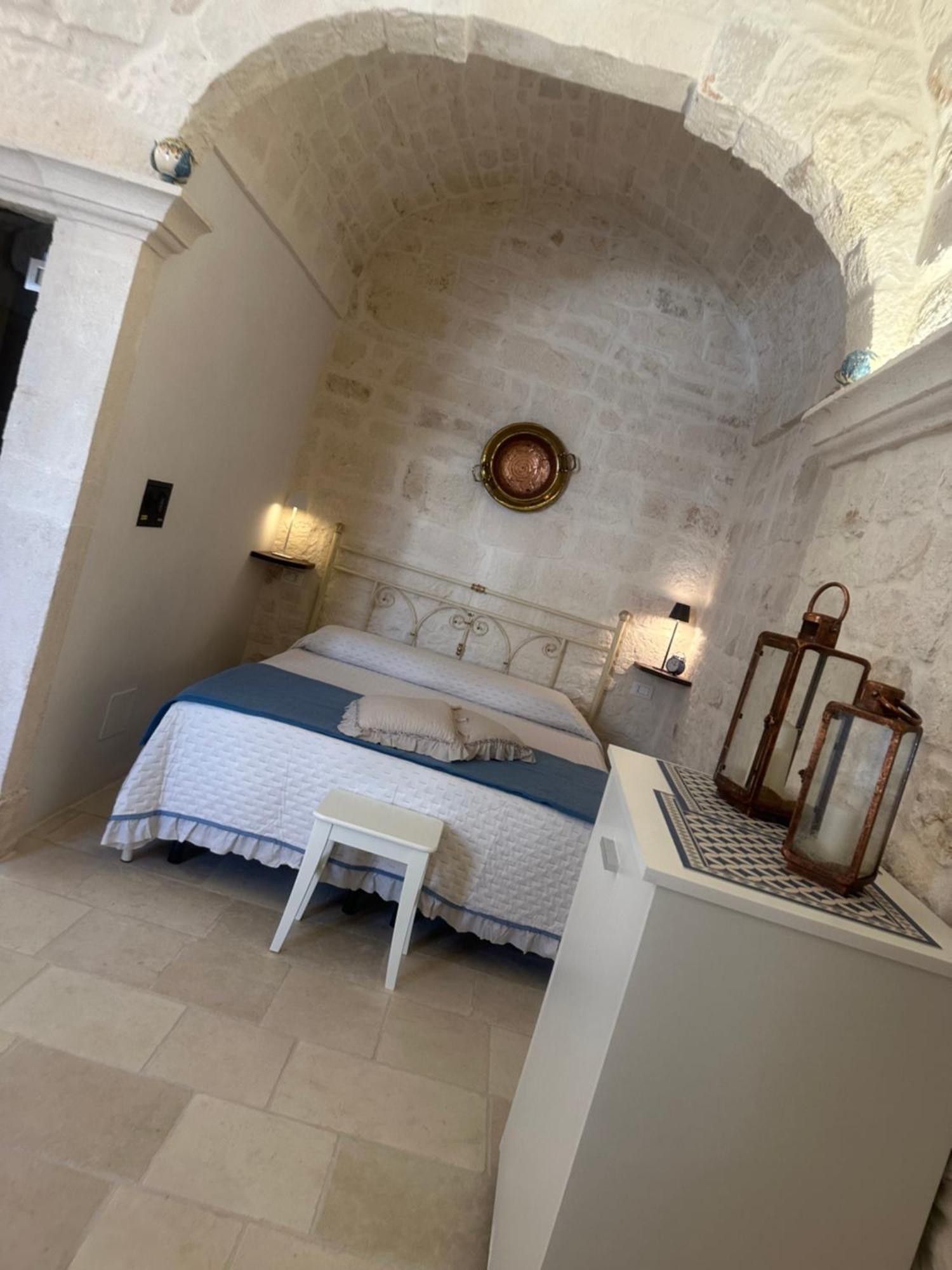 Suite La Petra Ceglie Messapica Exterior foto