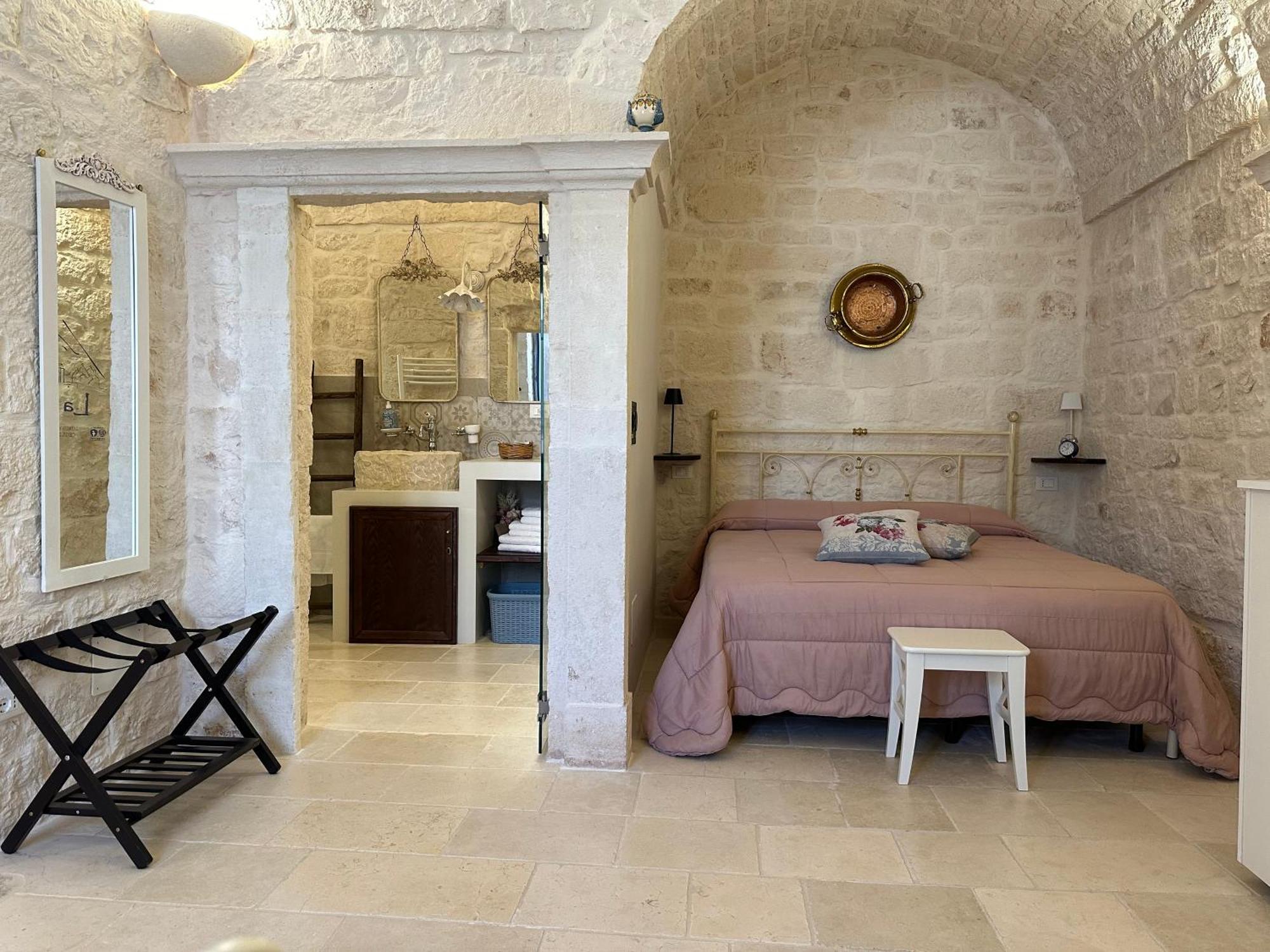 Suite La Petra Ceglie Messapica Exterior foto